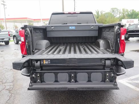 Used 2022 Chevrolet Silverado 2500 High Country w/ Z71 Off-Road Package image 17