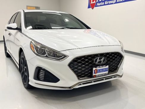 Used 2018 Hyundai Sonata Sport FWD image 2