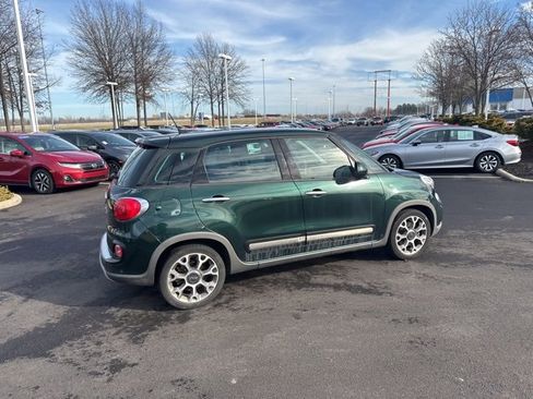 Used 2014 FIAT 500L Trekking w/ Popular Equipment Group image 11
