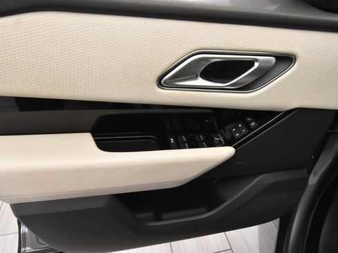 Used 2020 Land Rover Range Rover Velar S image 13