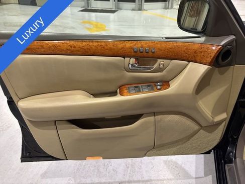 Used 2004 Lexus LS 430 RWD image 11