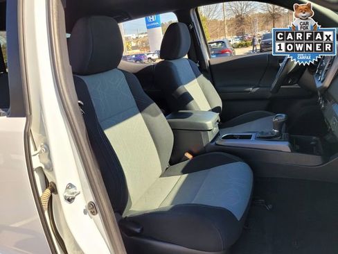 Used 2023 Toyota Tacoma TRD Off-Road image 20