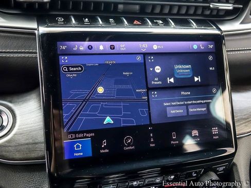 Used 2023 Jeep Grand Cherokee L Overland image 17