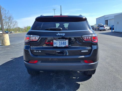 Used 2023 Jeep Compass Latitude AWD/4WD image 7