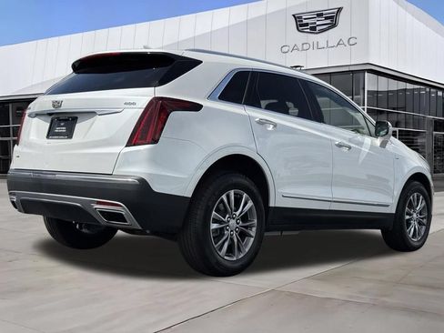 Certified 2022 Cadillac XT5 Premium Luxury AWD/4WD image 8