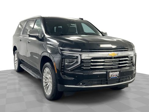 New 2025 Chevrolet Suburban Premier image 37