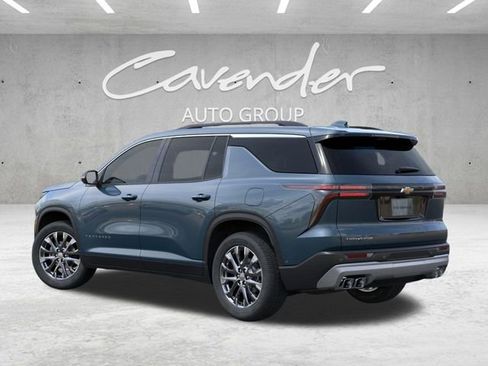 New 2026 Chevrolet Traverse LT w/ Enhanced Driving Package FWD image 3