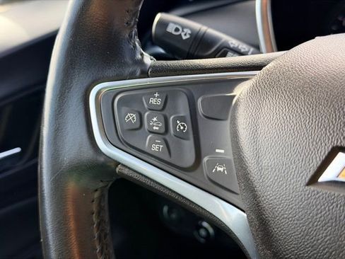 Used 2019 Chevrolet Equinox LT w/ Driver Convenience Package image 10