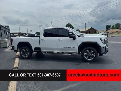 Used 2025 GMC Sierra 2500 SLT w/ SLT Premium Package AWD/4WD image 6