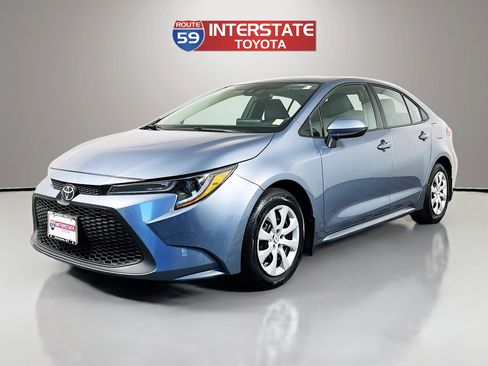 Used 2022 Toyota Corolla LE FWD image 3