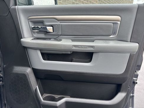 Used 2018 RAM 2500 Big Horn image 38