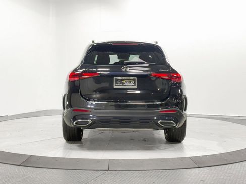 Used 2024 Mercedes-Benz GLC 300 4MATIC w/ AMG Line image 30