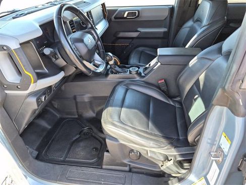 Used 2022 Ford Bronco Badlands w/ Sasquatch Package image 17