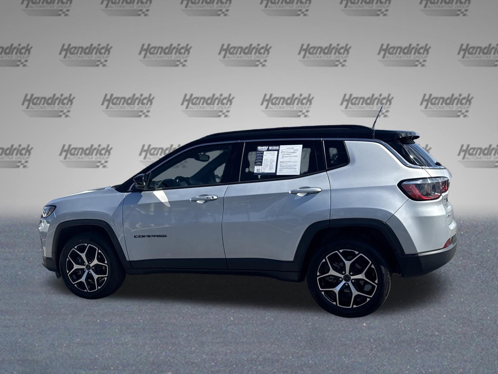 Used 2025 Jeep Compass Limited AWD/4WD image 7