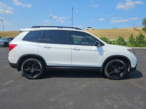 Certified 2019 Honda Passport Elite image 6