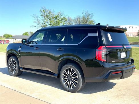 New 2025 Nissan Armada Platinum Reserve image 13