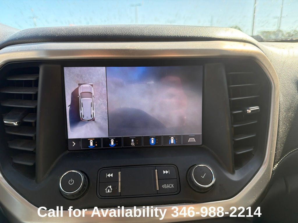 Used 2020 GMC Acadia Denali w/ Technology Package FWD image 17