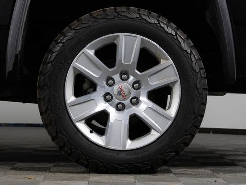 Used 2016 GMC Sierra 1500 SLE w/ SLE Value Package image 29