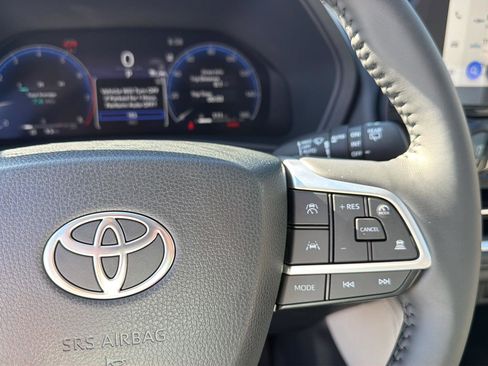 New 2026 Toyota Grand Highlander FWD image 24