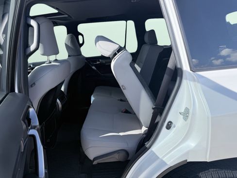 Used 2023 Lexus GX 460 Premium image 47