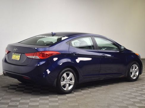 Used 2012 Hyundai Elantra GLS w/ Preferred Pkg 3 FWD image 6