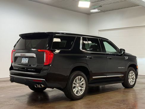 Used 2024 GMC Yukon Denali image 3