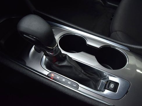 Used 2023 Chevrolet Malibu LT image 22