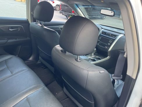 Used 2013 Nissan Altima 2.5 SL FWD image 24