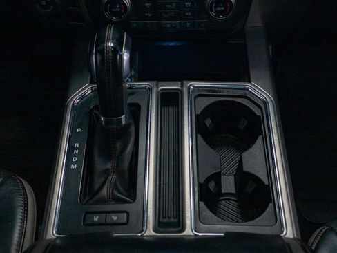 Used 2018 Ford F150 Platinum w/ Equipment Group 701A Luxury image 21