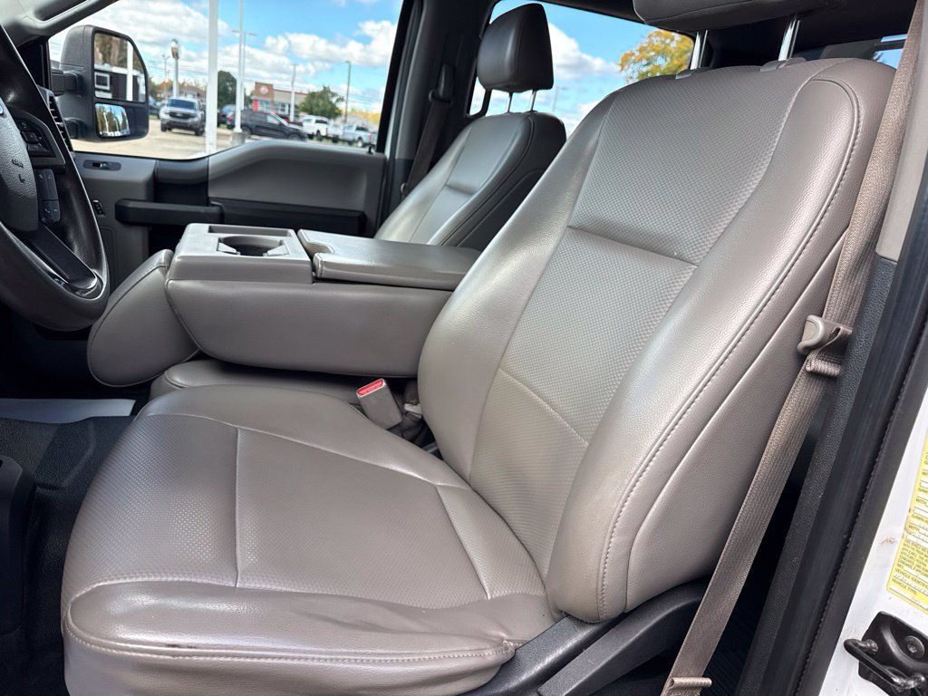 Used 2017 Ford F450 XL w/ Power Equipment Group AWD/4WD image 8