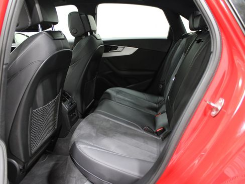 Used 2022 Audi A4 2.0T Premium Plus w/ Premium Plus Package image 23