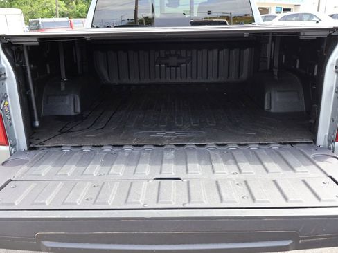 Used 2025 Chevrolet Silverado 1500 LTZ w/ LTZ Premium Package AWD/4WD image 15