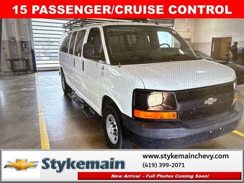 Used 2015 Chevrolet Express 3500 LS RWD image 1