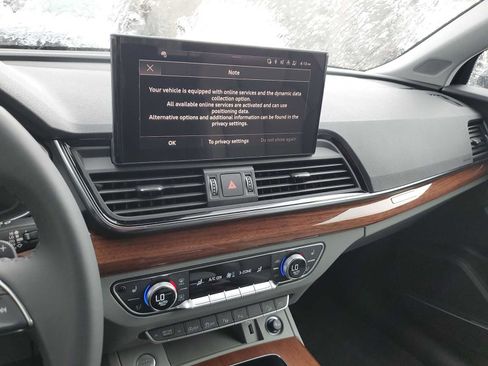 Used 2023 Audi Q5 2.0T Prestige w/ Prestige Package image 26