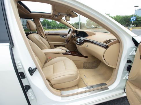 Used 2013 Mercedes-Benz S 550 image 33