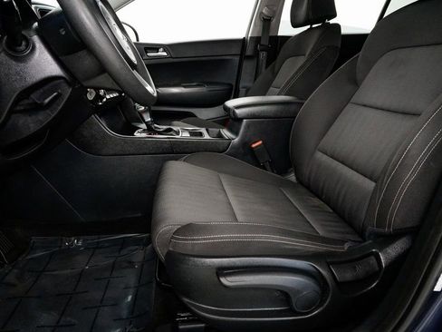 Used 2021 Kia Sportage LX image 9