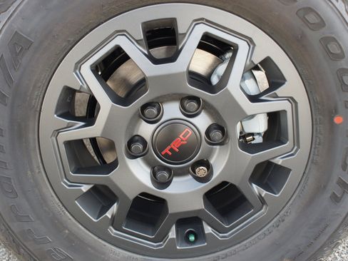 New 2026 Toyota Tacoma SR5 image 23