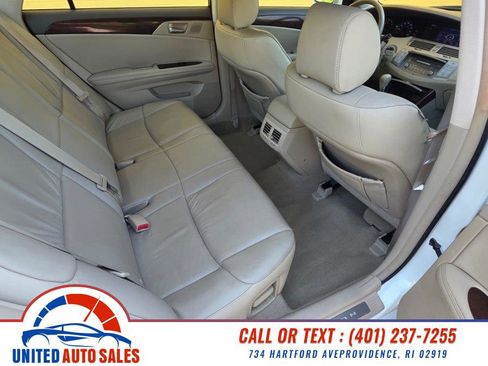 Used 2008 Toyota Avalon Touring FWD image 12