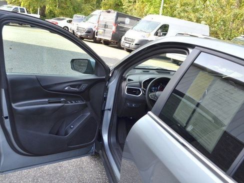 Used 2024 Chevrolet Equinox LT image 15