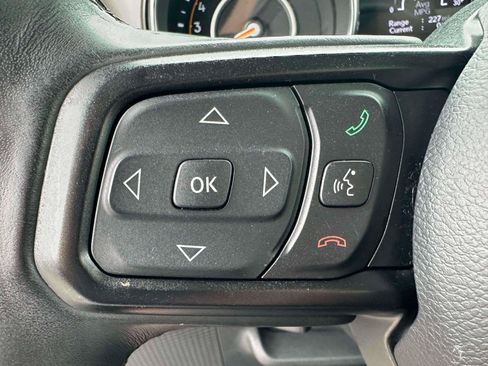 Used 2020 Jeep Wrangler Sport AWD/4WD image 15