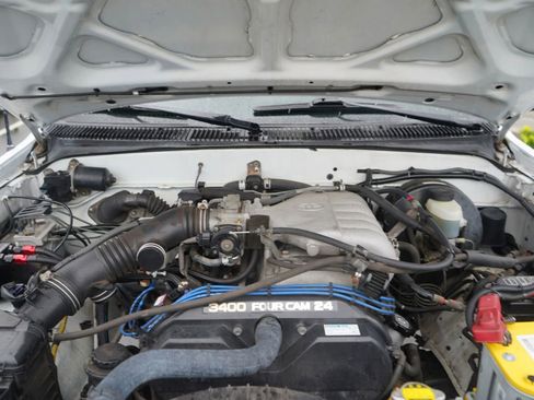 Used 2004 Toyota Tacoma 4x4 Xtracab V6 image 19