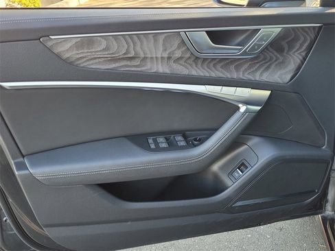 Used 2024 Audi A6 Premium Plus image 15