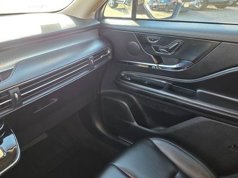 Used 2023 Lincoln Corsair Standard image 35