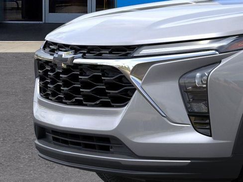 New 2026 Chevrolet Trax LT w/ Driver Confidence Package FWD image 13