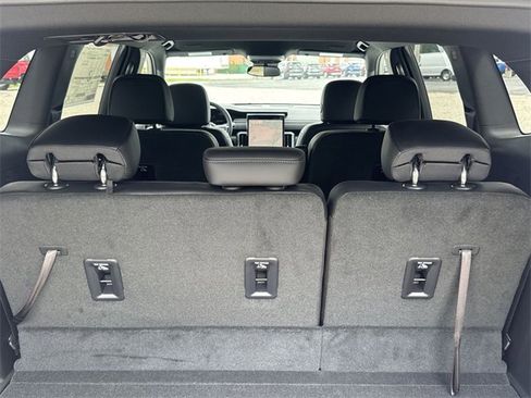 New 2025 GMC Acadia Elevation w/ Elevation Premium Package image 29