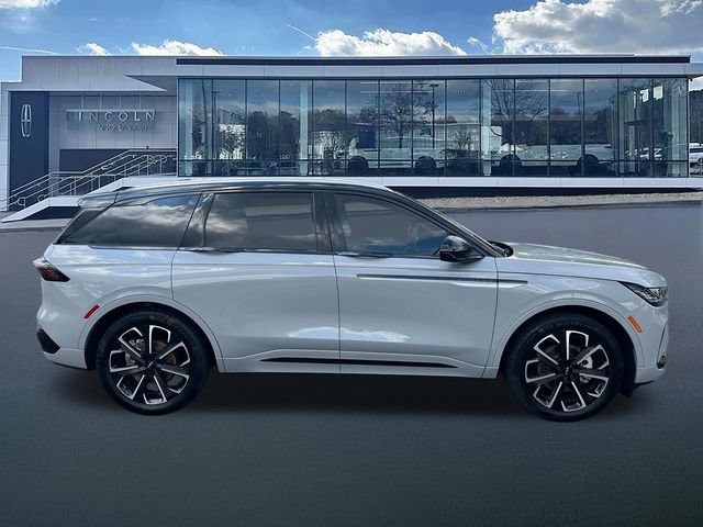 New 2026 Lincoln Nautilus Reserve AWD/4WD image 9