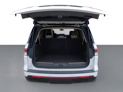 Used 2022 Lincoln Navigator L Reserve AWD/4WD image 60