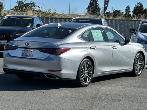 Certified 2023 Lexus ES 350 w/ Premium Package FWD image 4