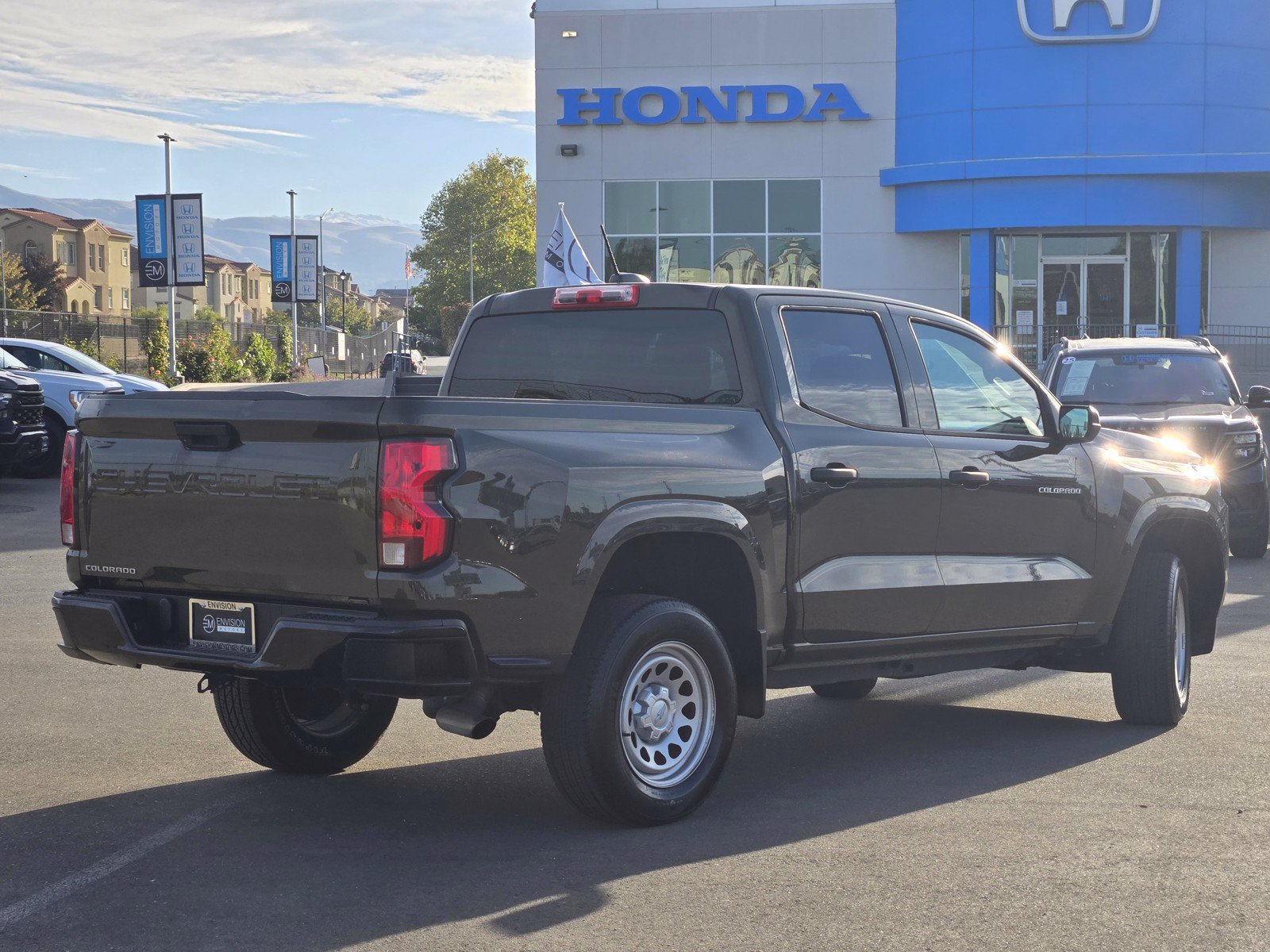 Used 2023 Chevrolet Colorado W/T RWD image 7