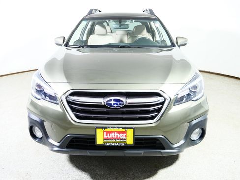 Used 2018 Subaru Outback 2.5i Limited AWD/4WD image 2